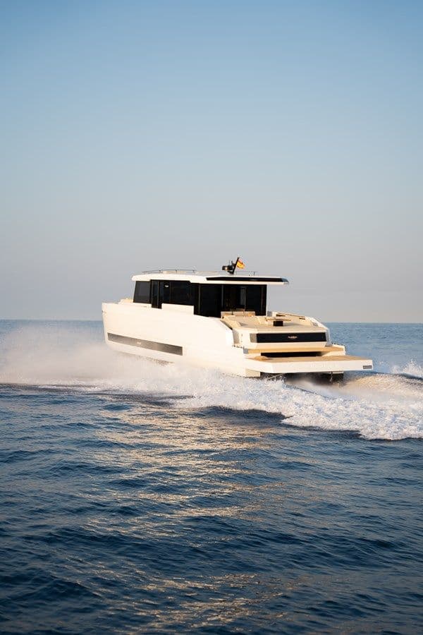 Buy a Siente el mar 7 at Shestakov Yacht Sales