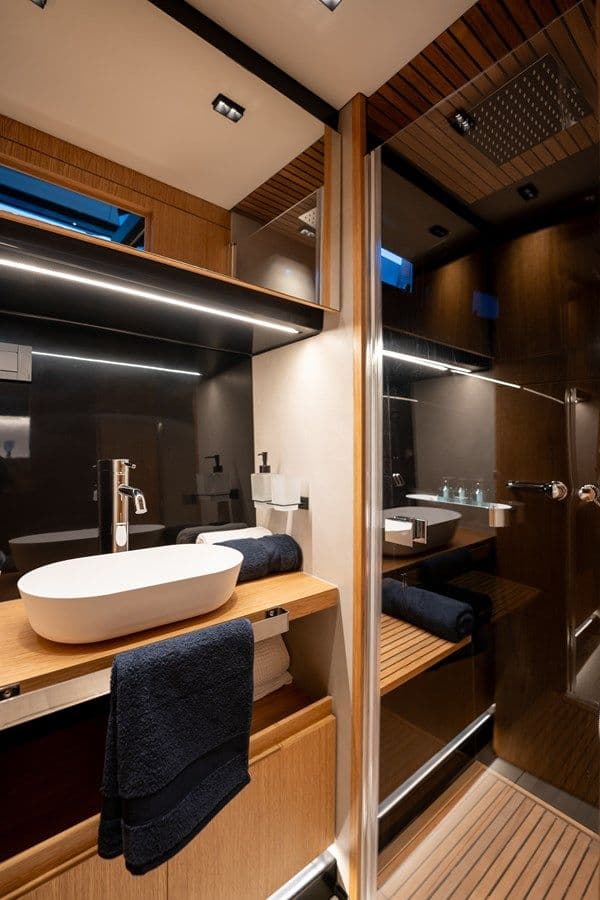 best yacht sales deals Siente el mar 2026