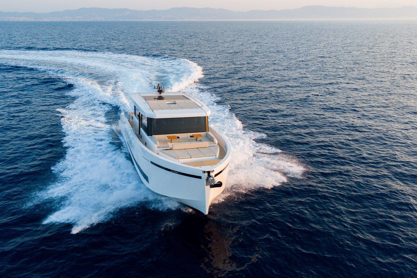 Siente el mar 2026 yacht sale