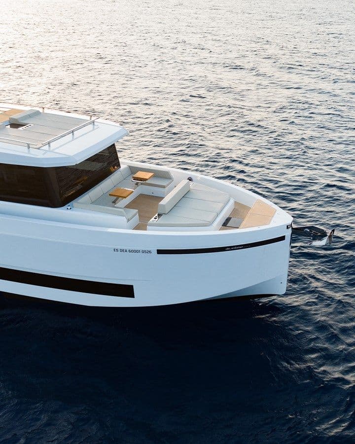 Siente el mar 7 yacht sale