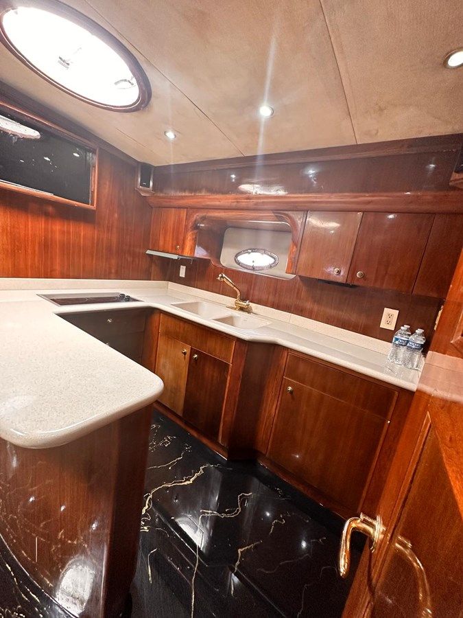 the best price on Navigator Californian Veneti