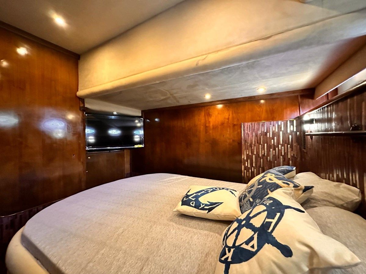 best yacht sales deals Navigator Californian Veneti