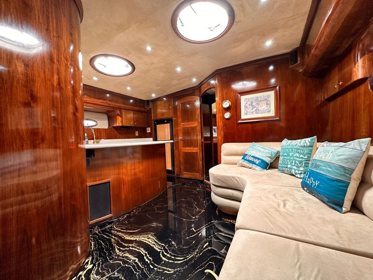 Buy a yacht Navigator Californian Veneti - CALIFORNIAN