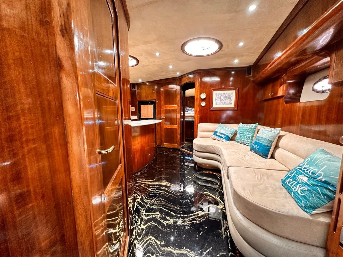 Buy a Navigator Californian Veneti 2002 at Shestakov Yacht Sales