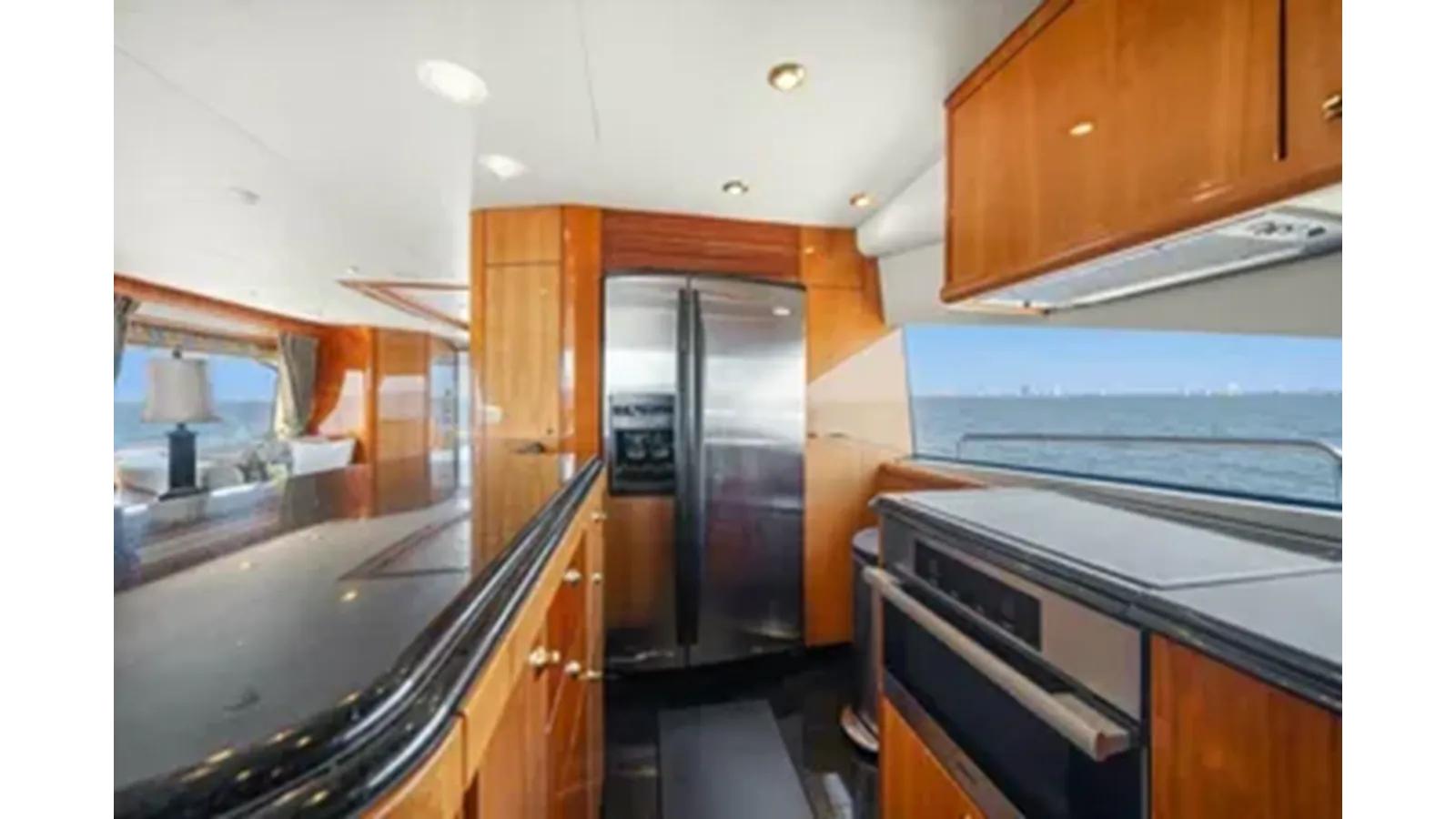 best yacht sales deals VANGUARD 82 Yacht