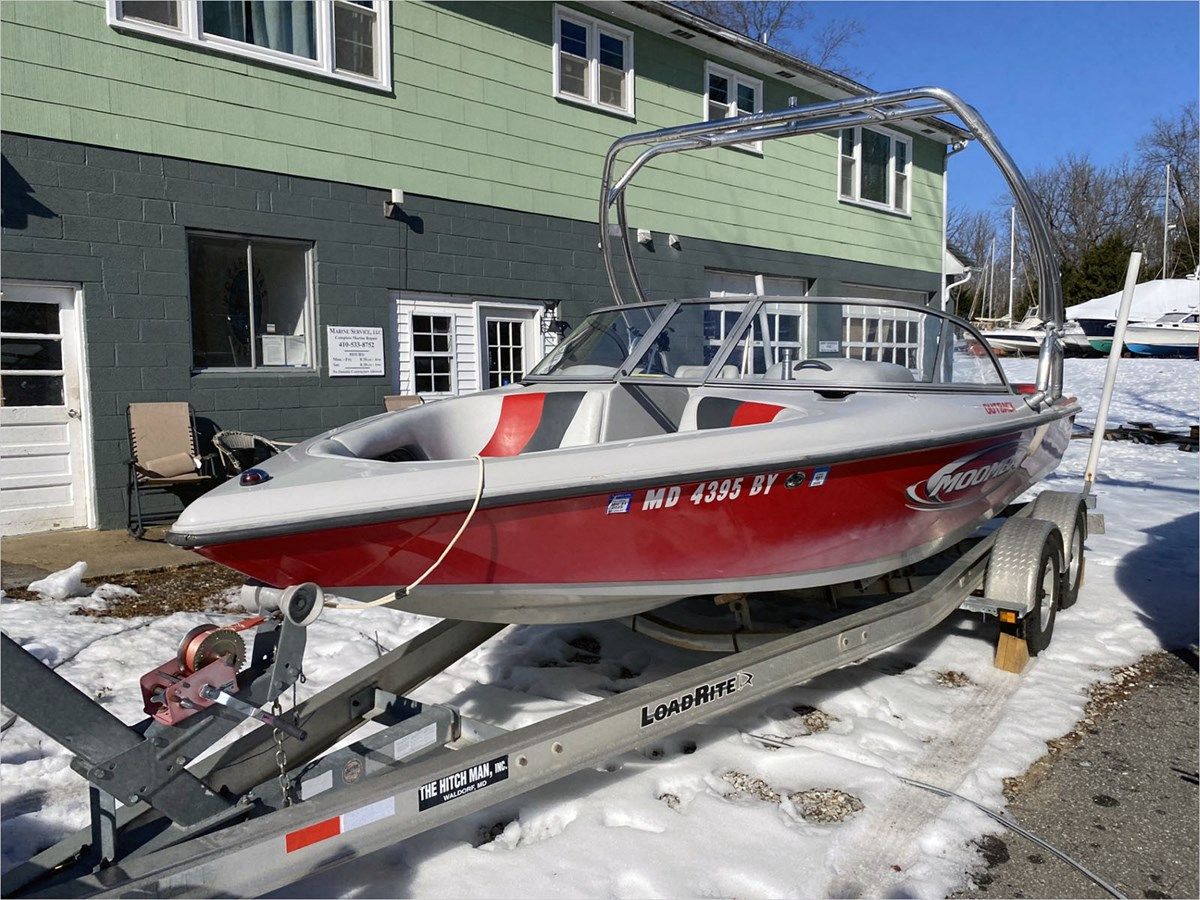 best yacht sales deals 21' Moomba 2005 Outback - MOOMBA