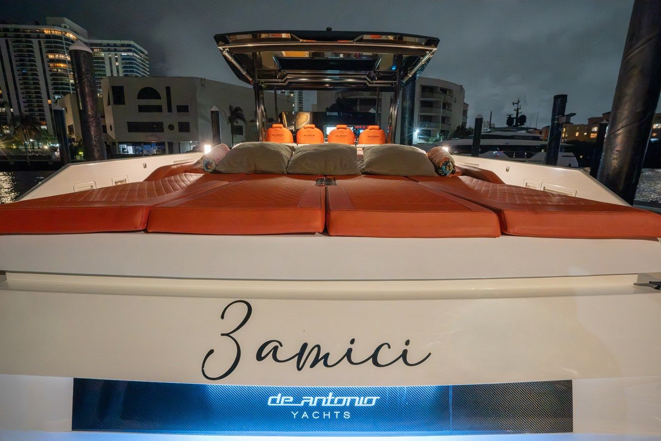 the best price on 3 amici