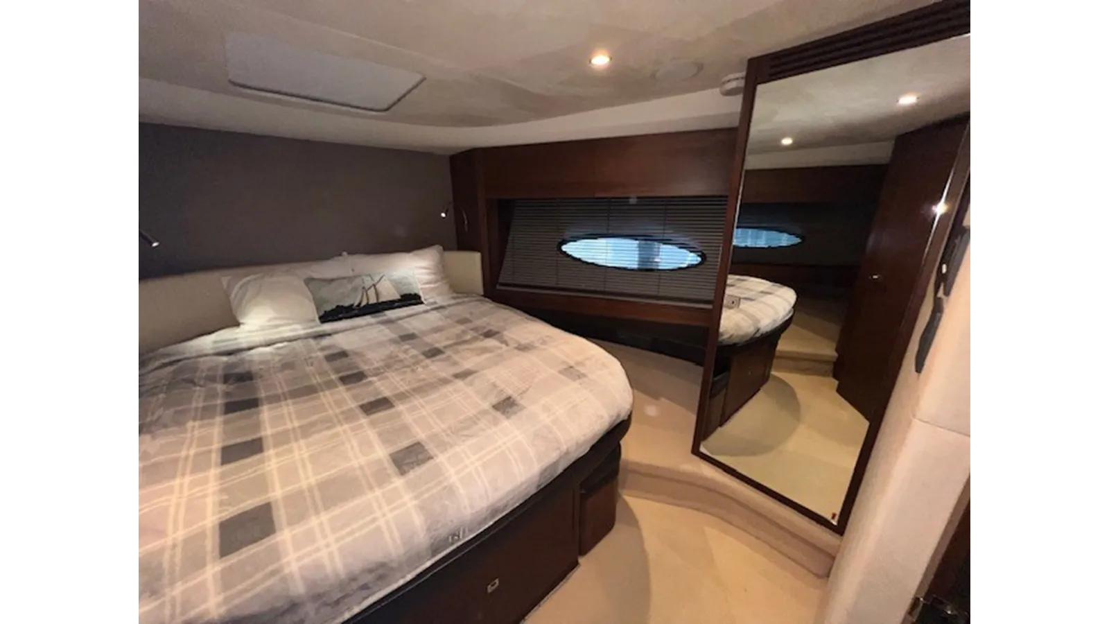 the best price on DEBT SETTER 52 Fly