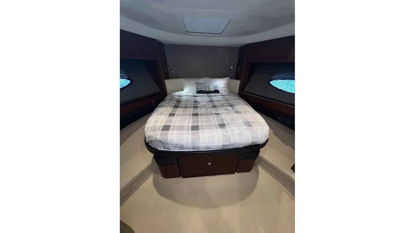 Buy a DEBT SETTER 52 at Shestakov Yacht Sales