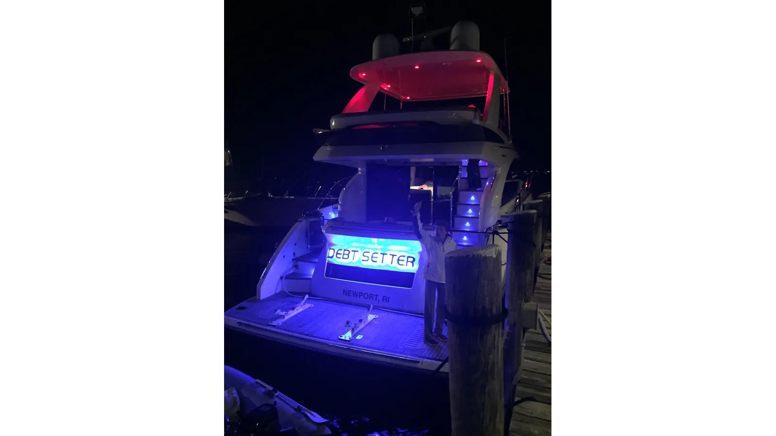 Buy a yacht DEBT SETTER 2014