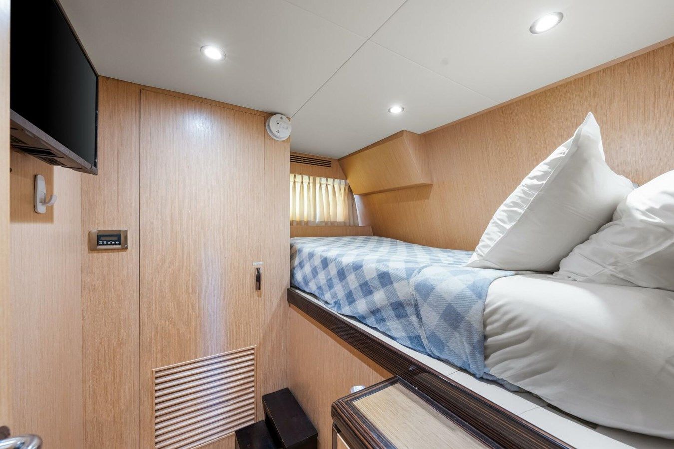 Buy a Relentless 83 Motor Yacht at Shestakov Yacht Sales