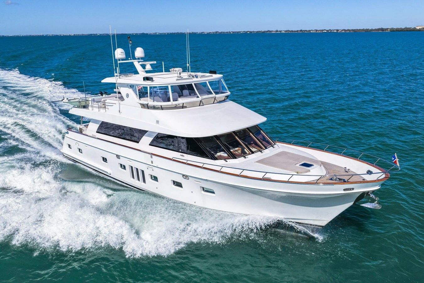 Buy a yacht Relentless 83