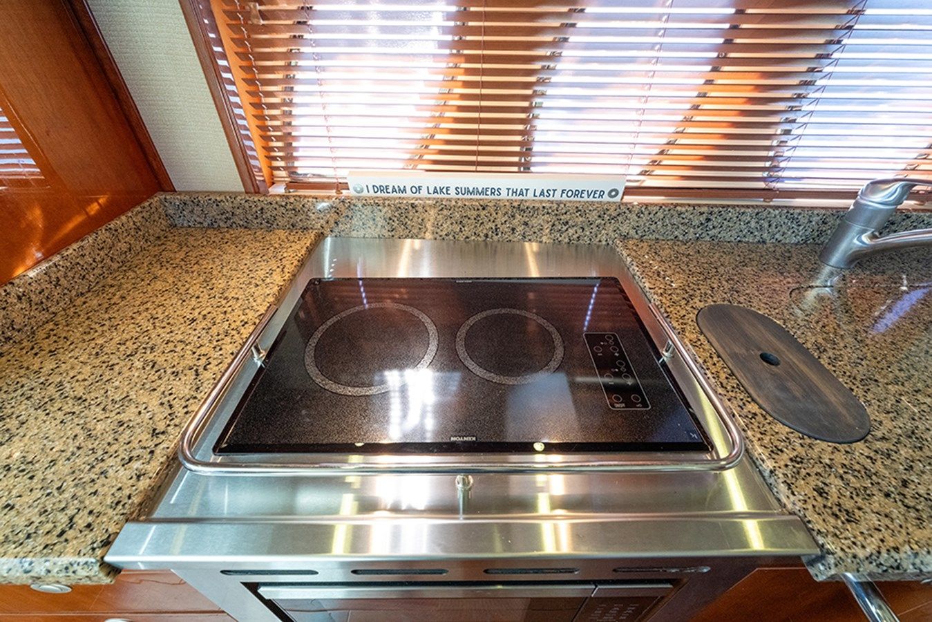 NASA - SEA RAY yacht sale