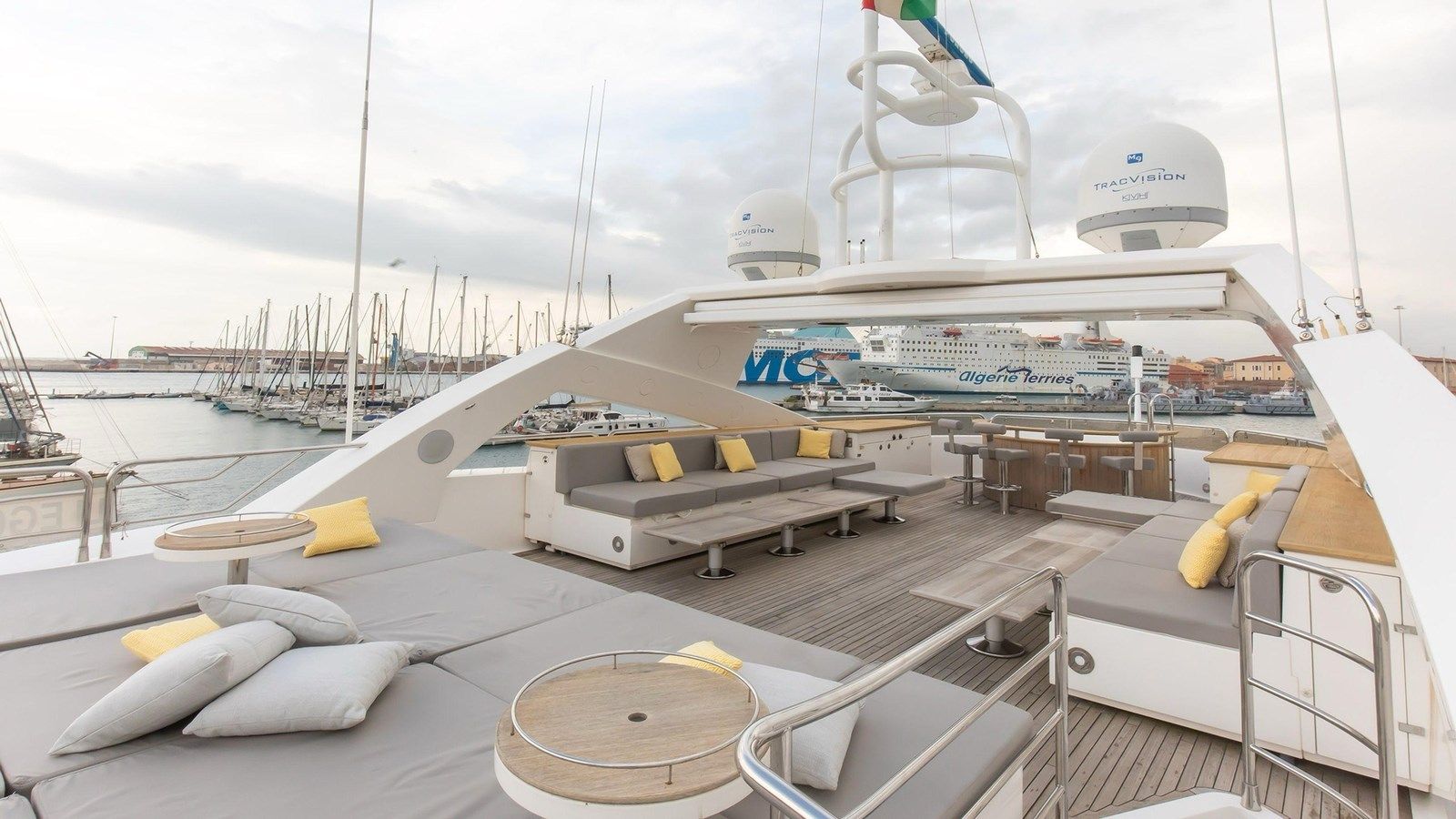 the best price on DESEO 2014