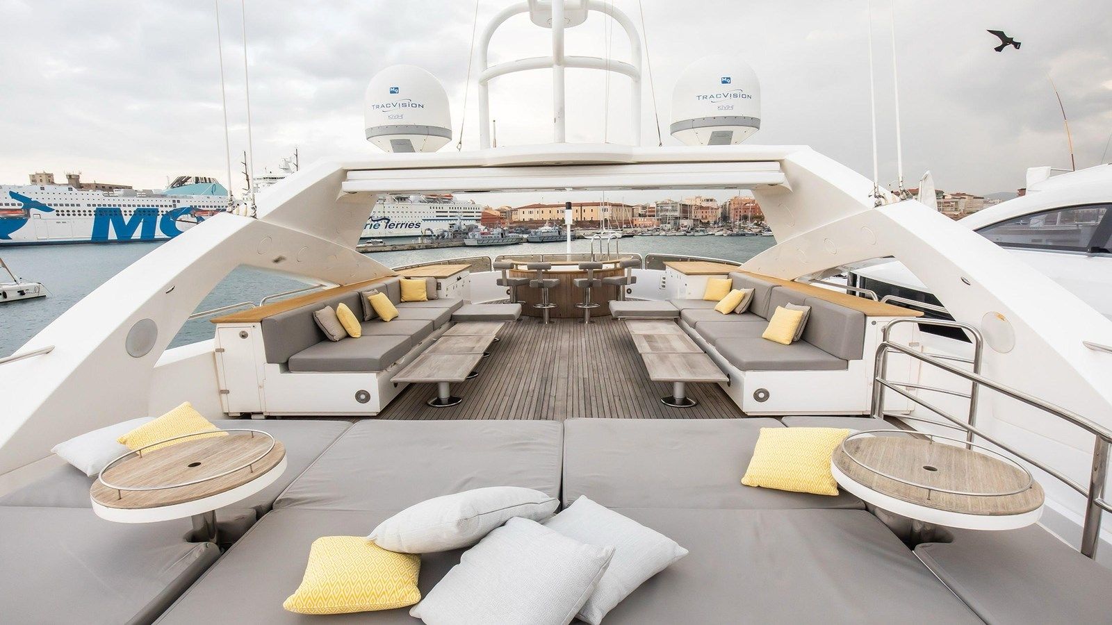 DESEO - Sunseeker yacht sale