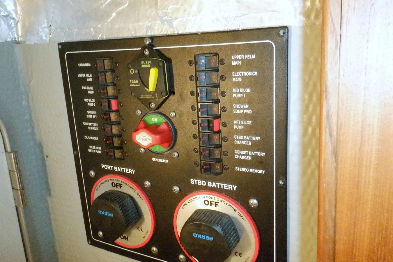 best yacht sales deals Summer Wind 430 Trawler