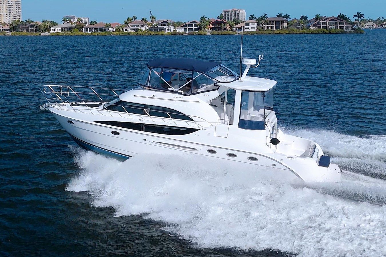 Buy a yacht Vectors to Paradise 459 Motoryacht