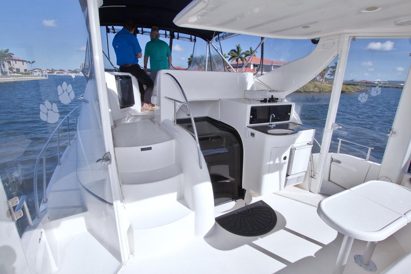 best yacht sales deals Vectors to Paradise 459 Motoryacht