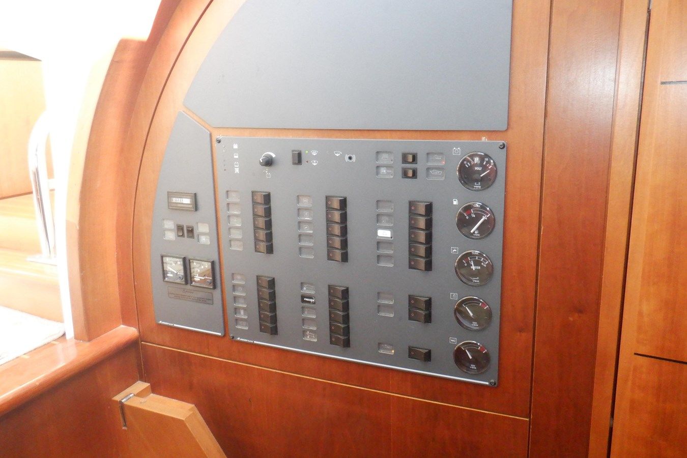 Vivace - LINSSEN yacht sale