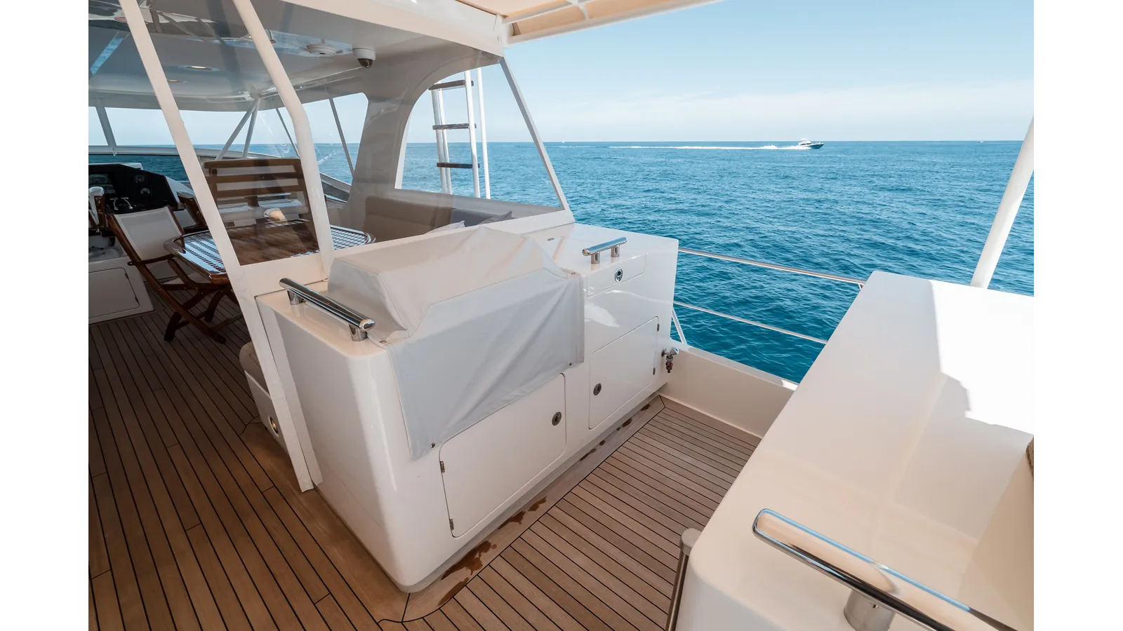 Buy a yacht RAT PACK