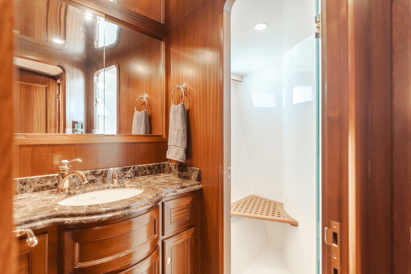 AL DI LA - Grand Alaskan price