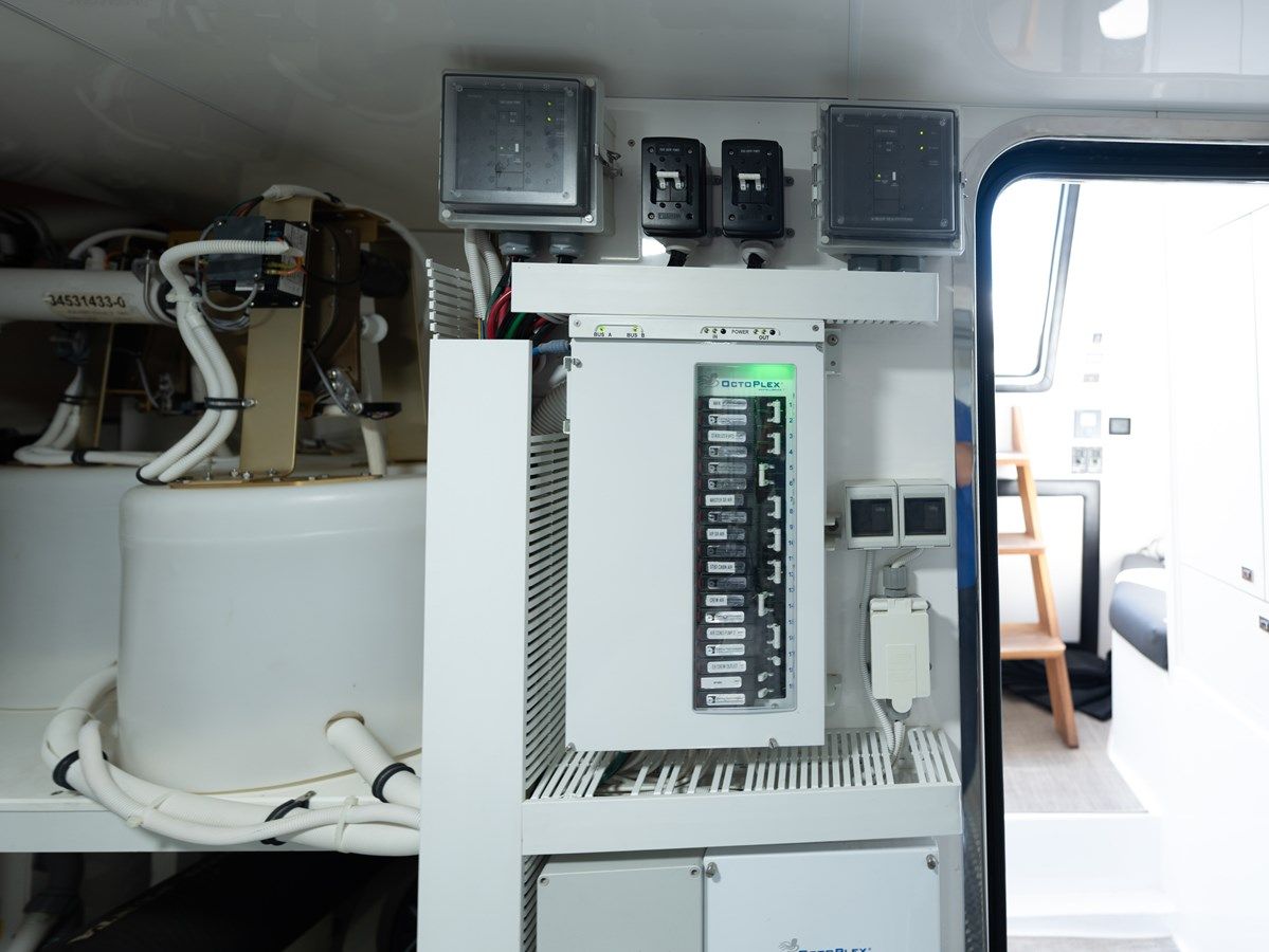 Sub-Par - Ocean Alexander yacht sale