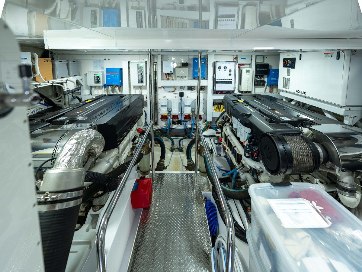 Buy a Sub-Par 2017 at Shestakov Yacht Sales