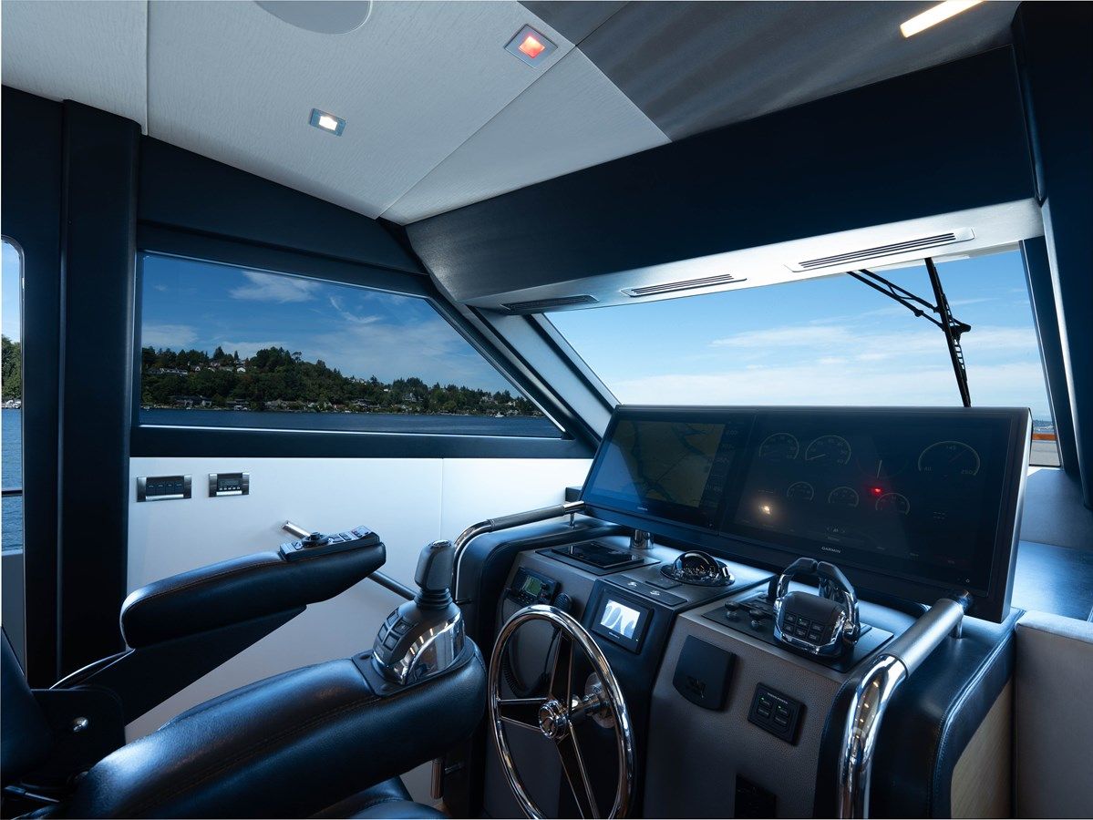 Buy a Sub-Par 2017 at Shestakov Yacht Sales