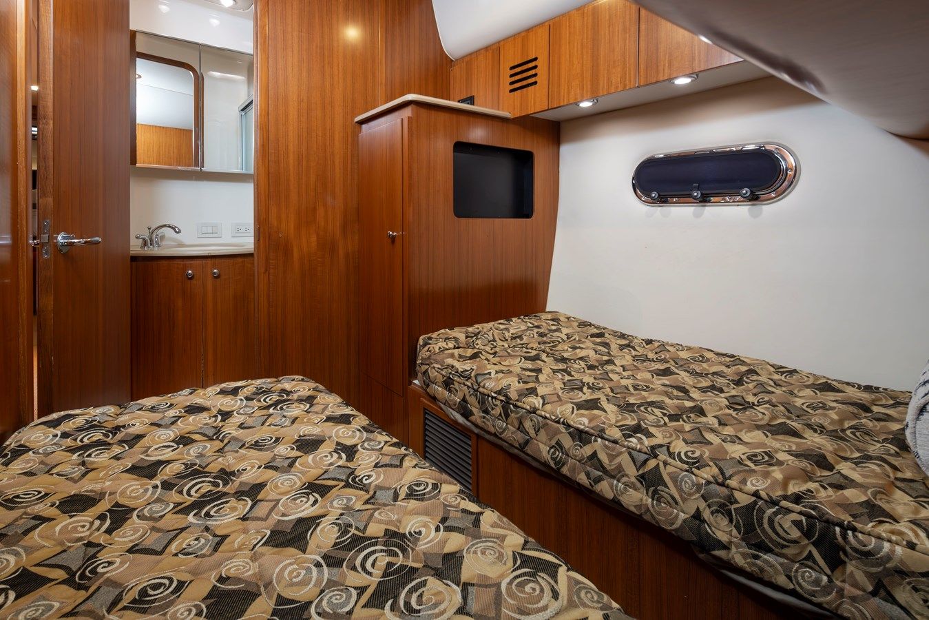 best yacht sales deals La Dulce Vida