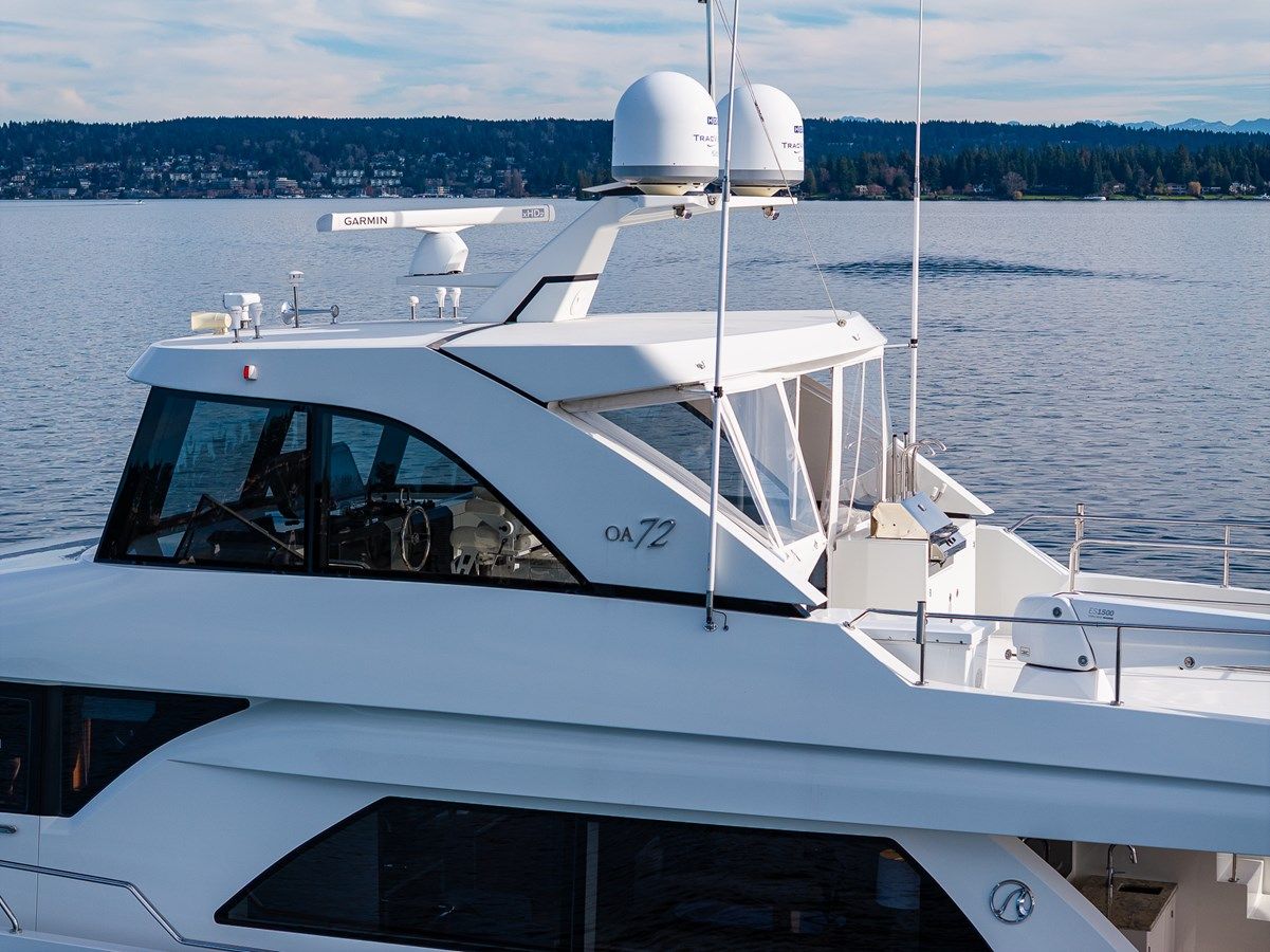 Island Breeze 72 Pilothouse price