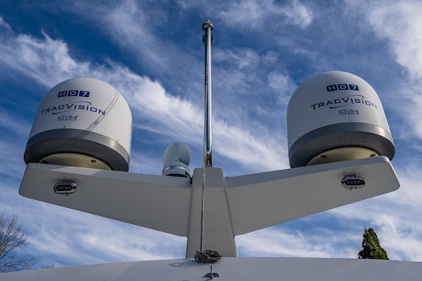 Island Breeze 72 Pilothouse