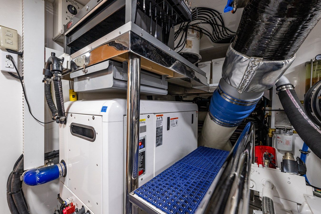 best yacht sales deals Island Breeze - Ocean Alexander