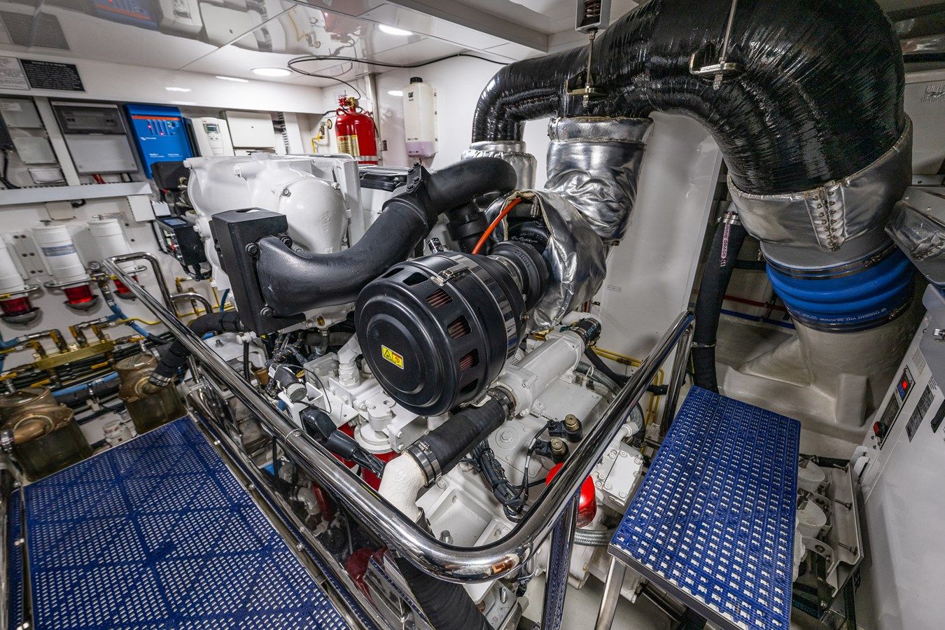 Buy a yacht Island Breeze 2017