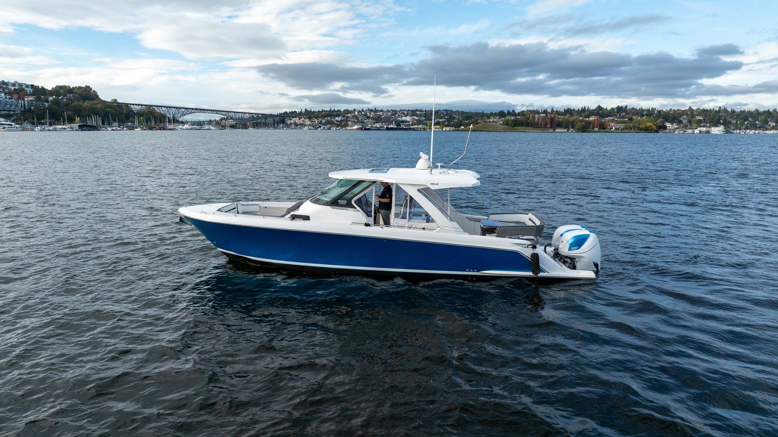 best yacht sales deals Flueid Drive - Tiara