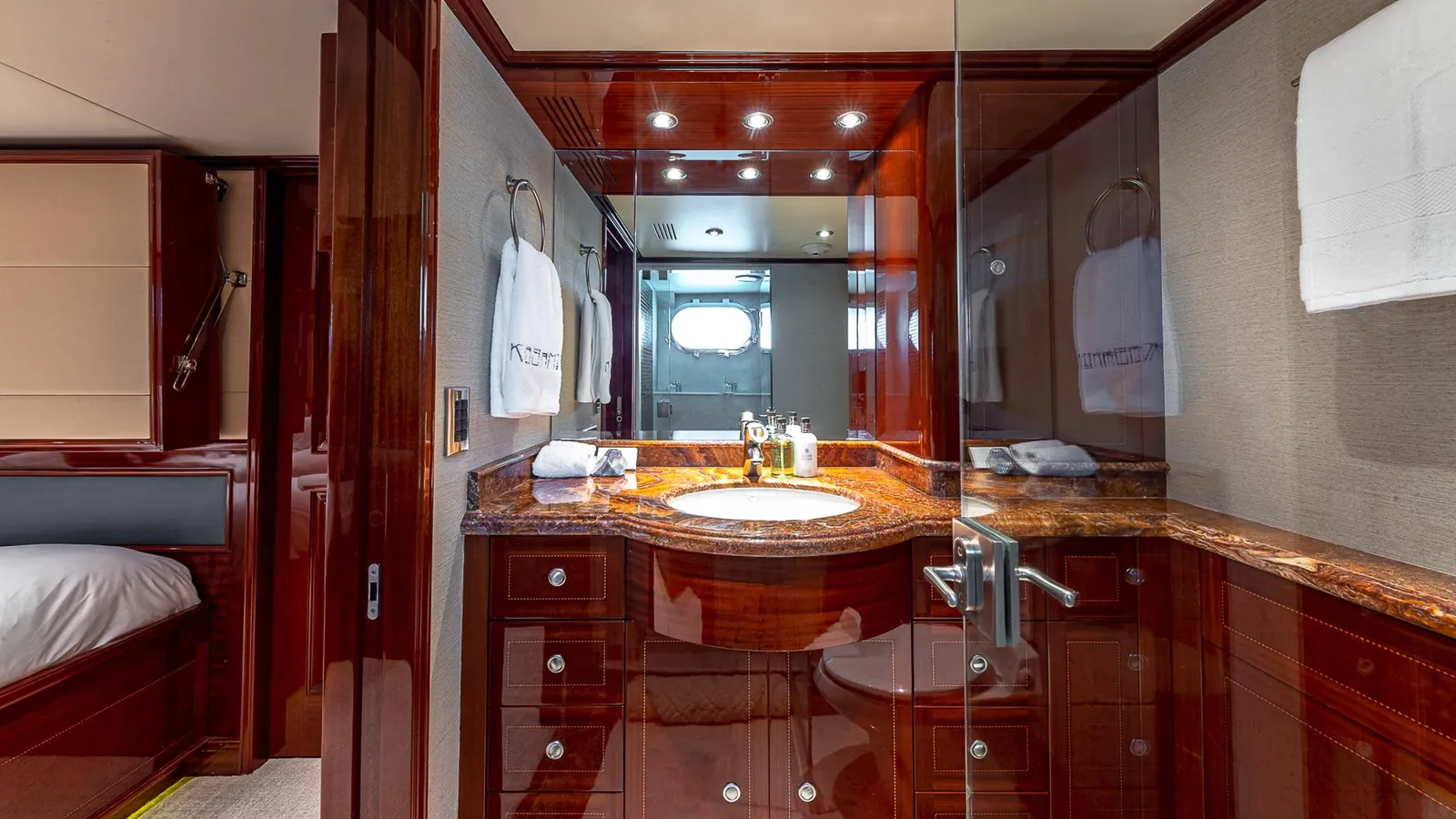 Buy a KASHMIR 2008 at Shestakov Yacht Sales