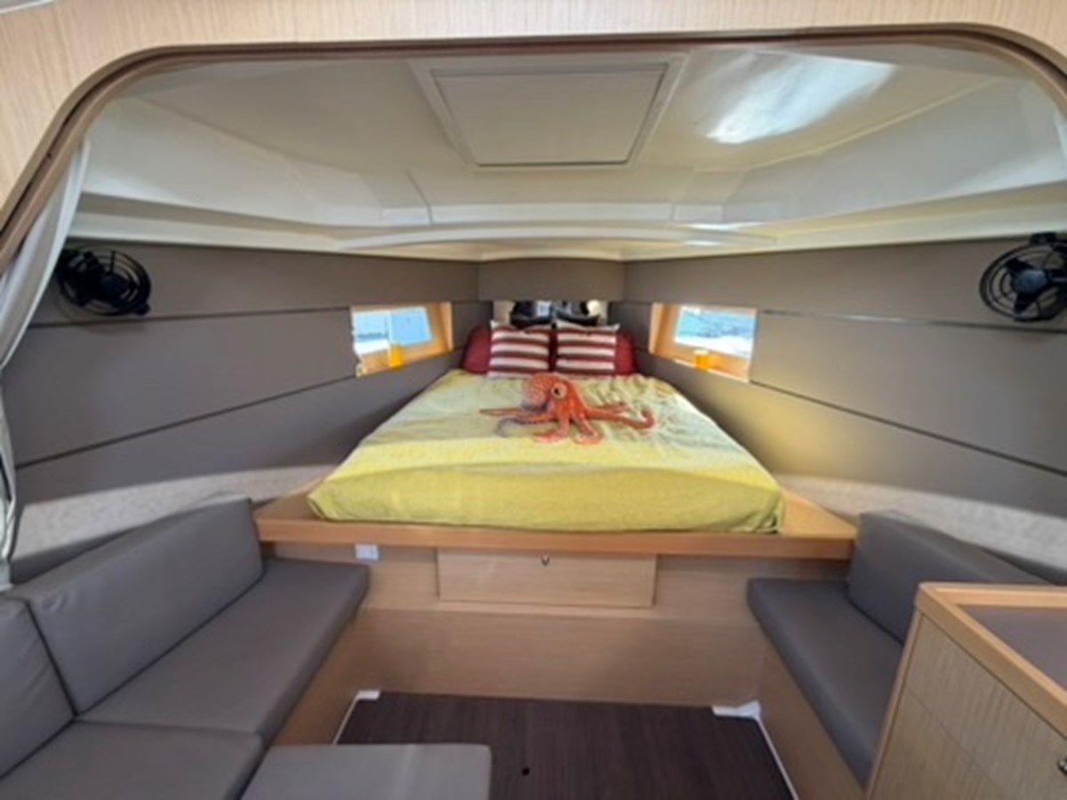 NEW LATITUDE - Beneteau price