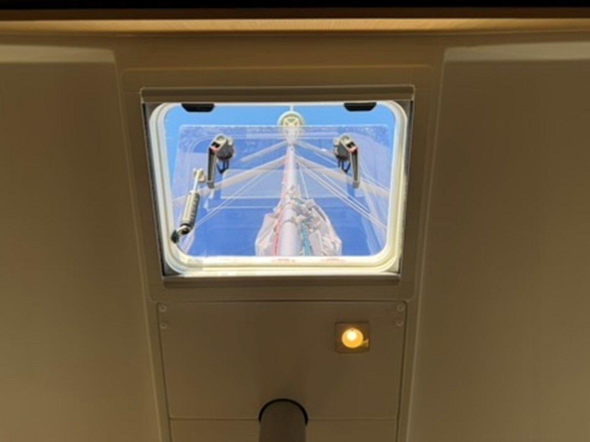 NEW LATITUDE Oceanis price