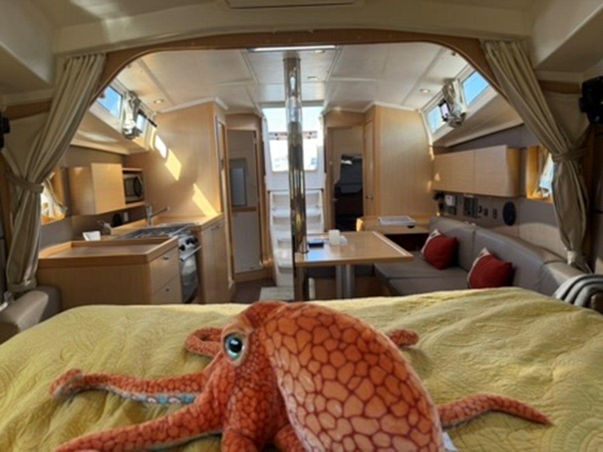 NEW LATITUDE - Beneteau price