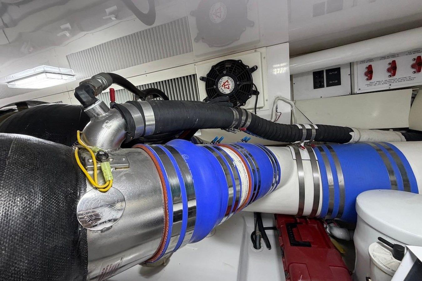 Купить яхту Breakaway в Shestakov Yacht Sales