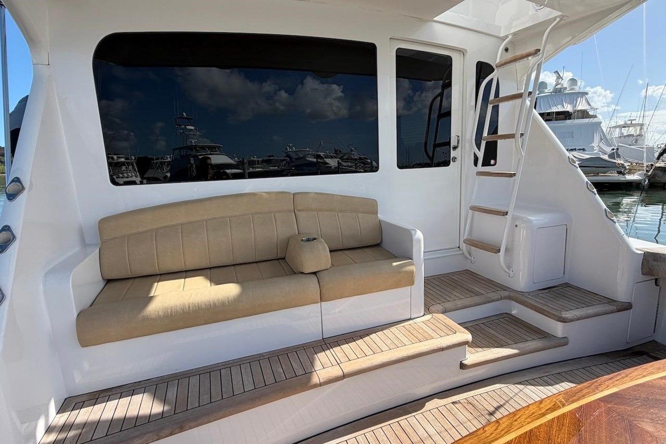 Лучшие предложения покупки яхты Breakaway 56