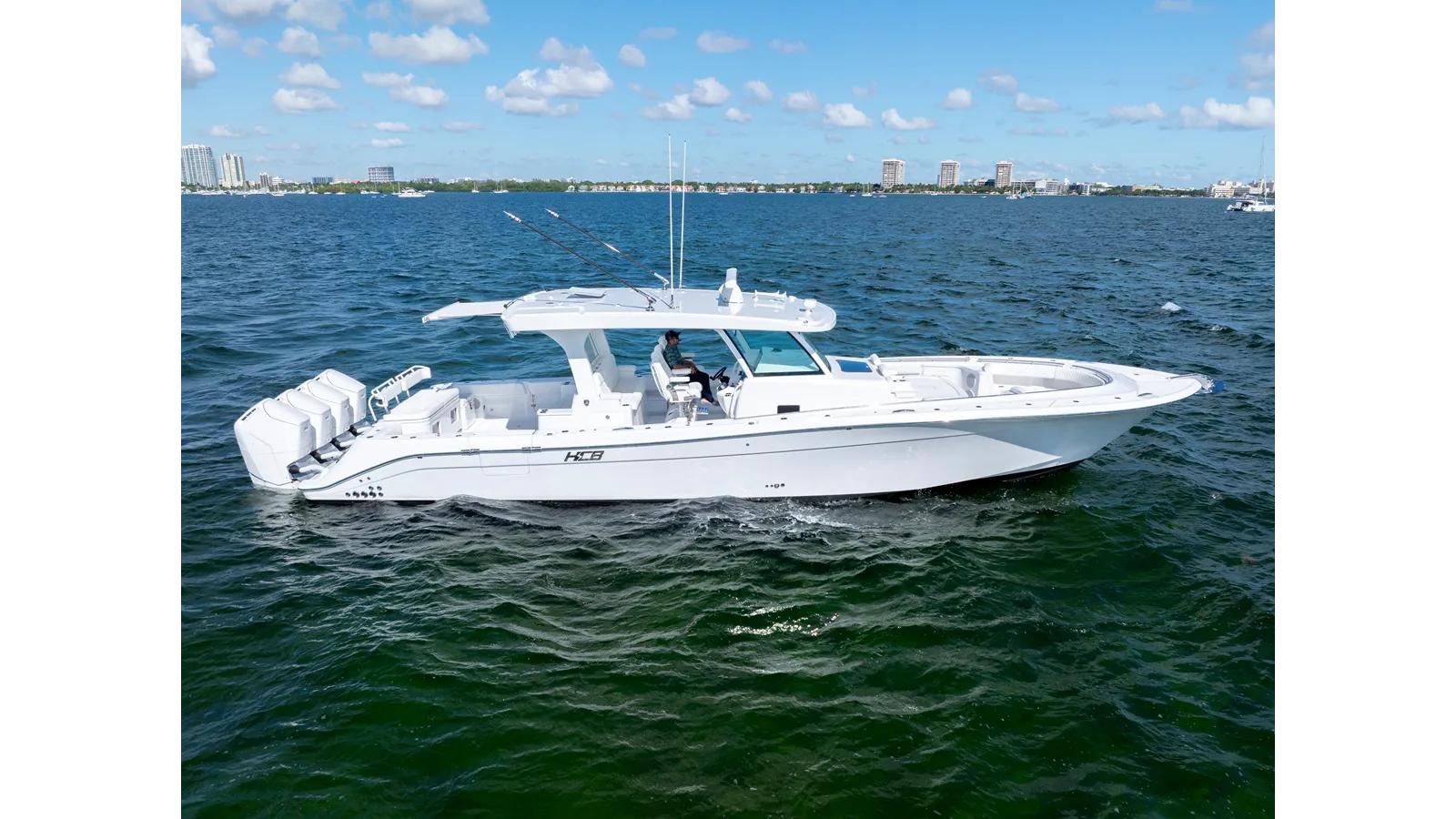 Buy a yacht 48 CAMPEON 2026