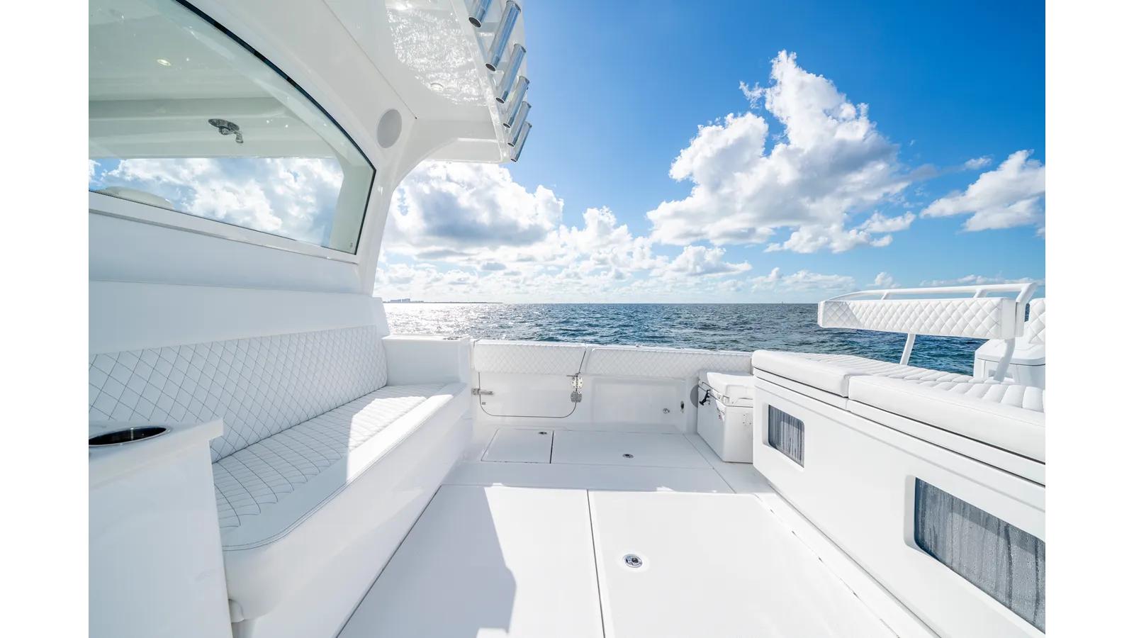 Buy a yacht 48 CAMPEON - HCB