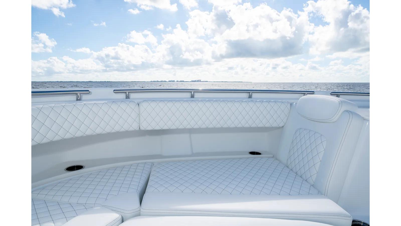 best yacht sales deals 48 CAMPEON 48