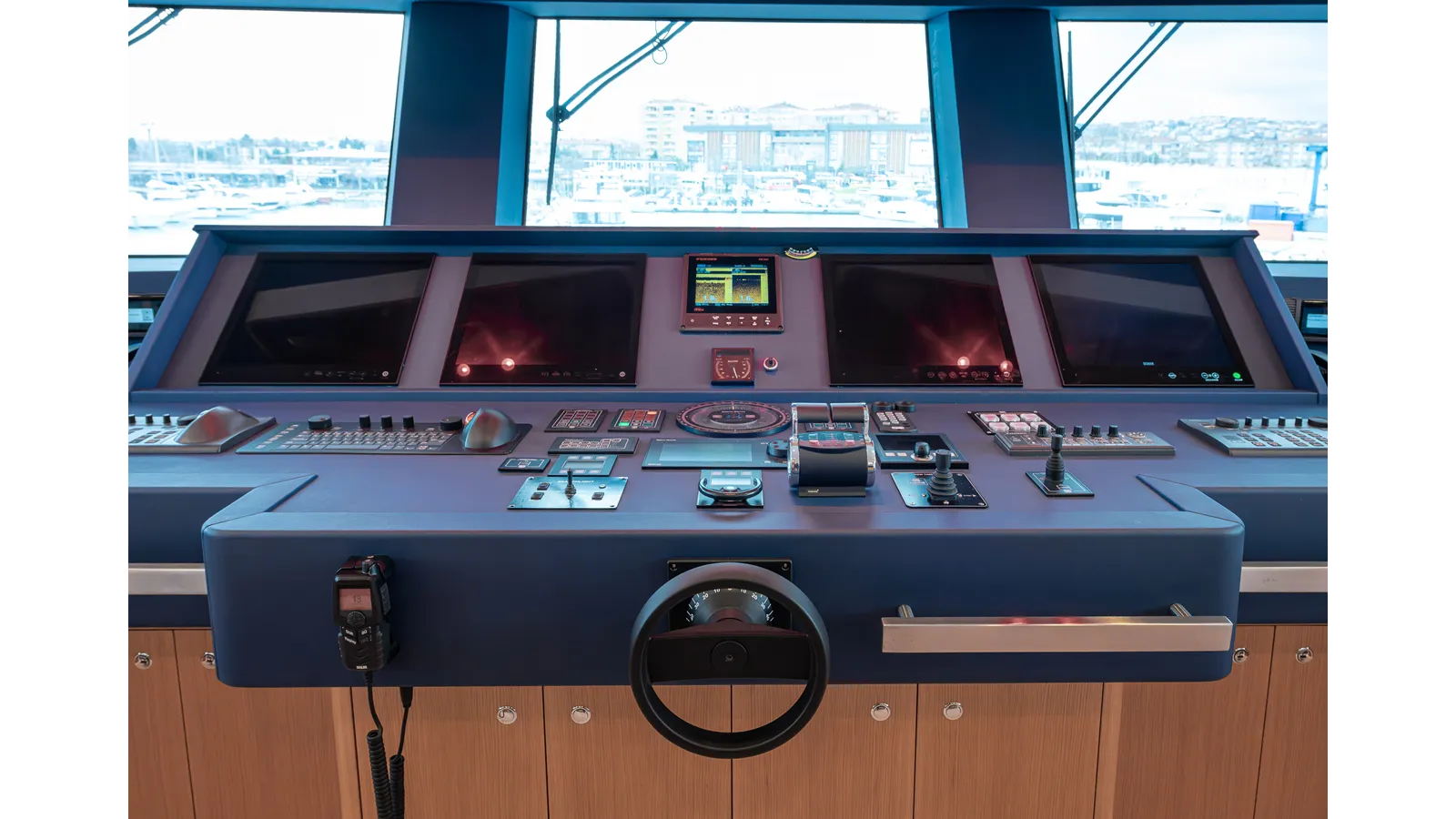 Лучшая цена на SEVEN SEAS 120