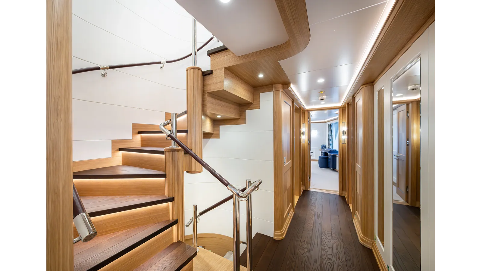 SEVEN SEAS - RMK MARINE