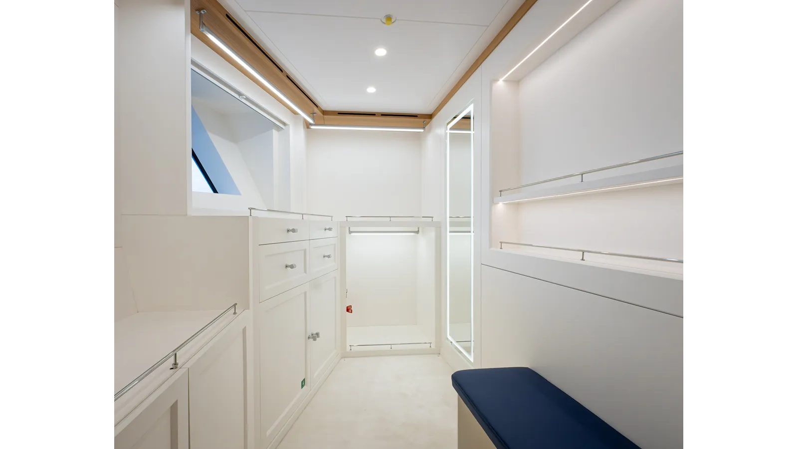 Продажа яхты SEVEN SEAS 120