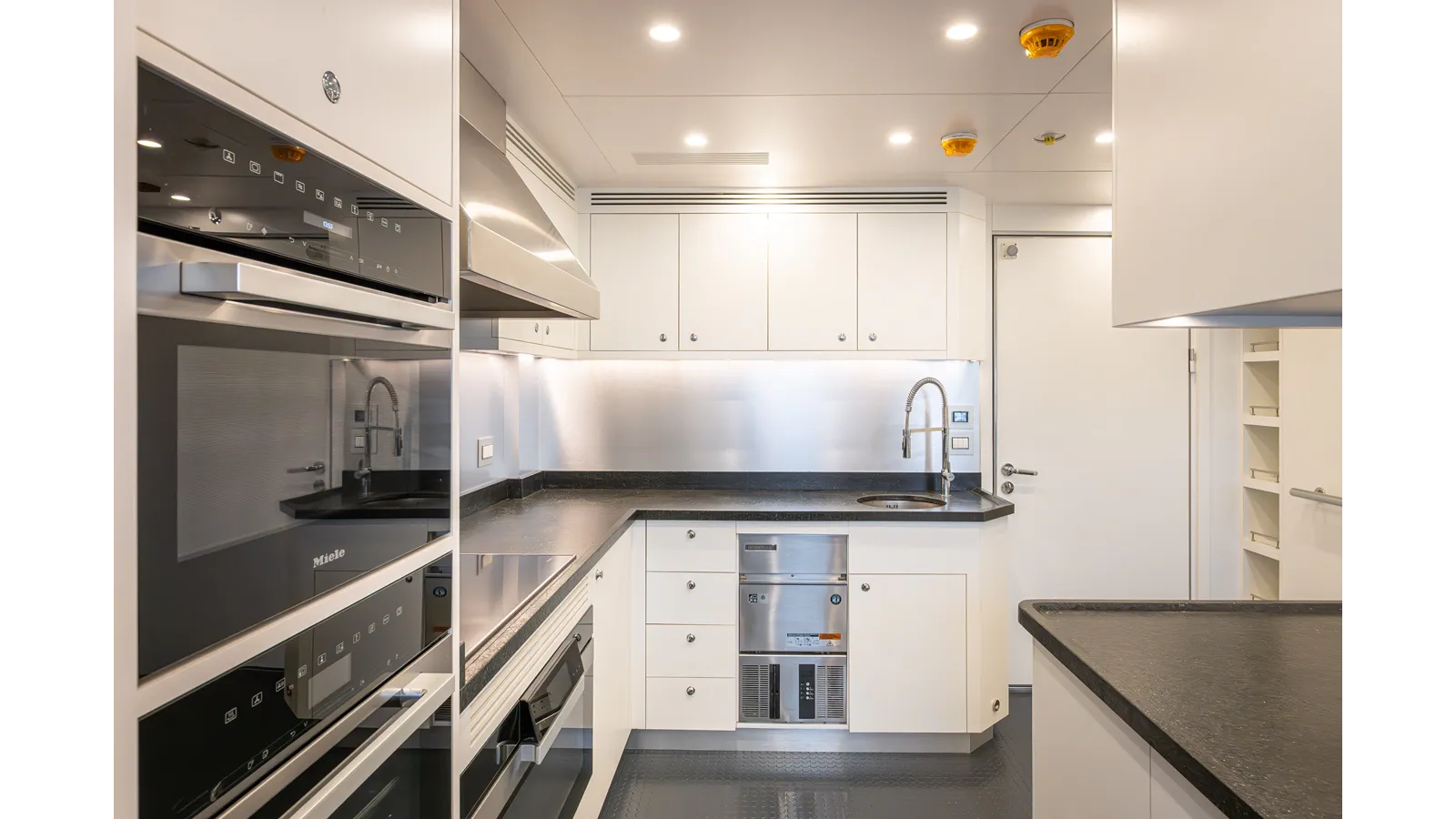 Купить яхту SEVEN SEAS 2024 в Shestakov Yacht Sales