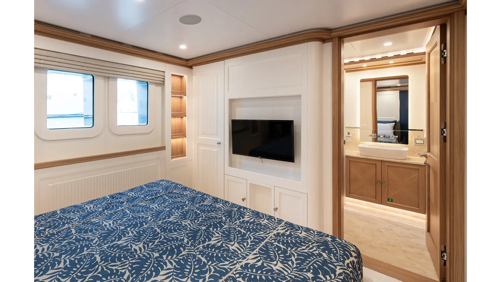 Лучшие предложения покупки яхты SEVEN SEAS 120