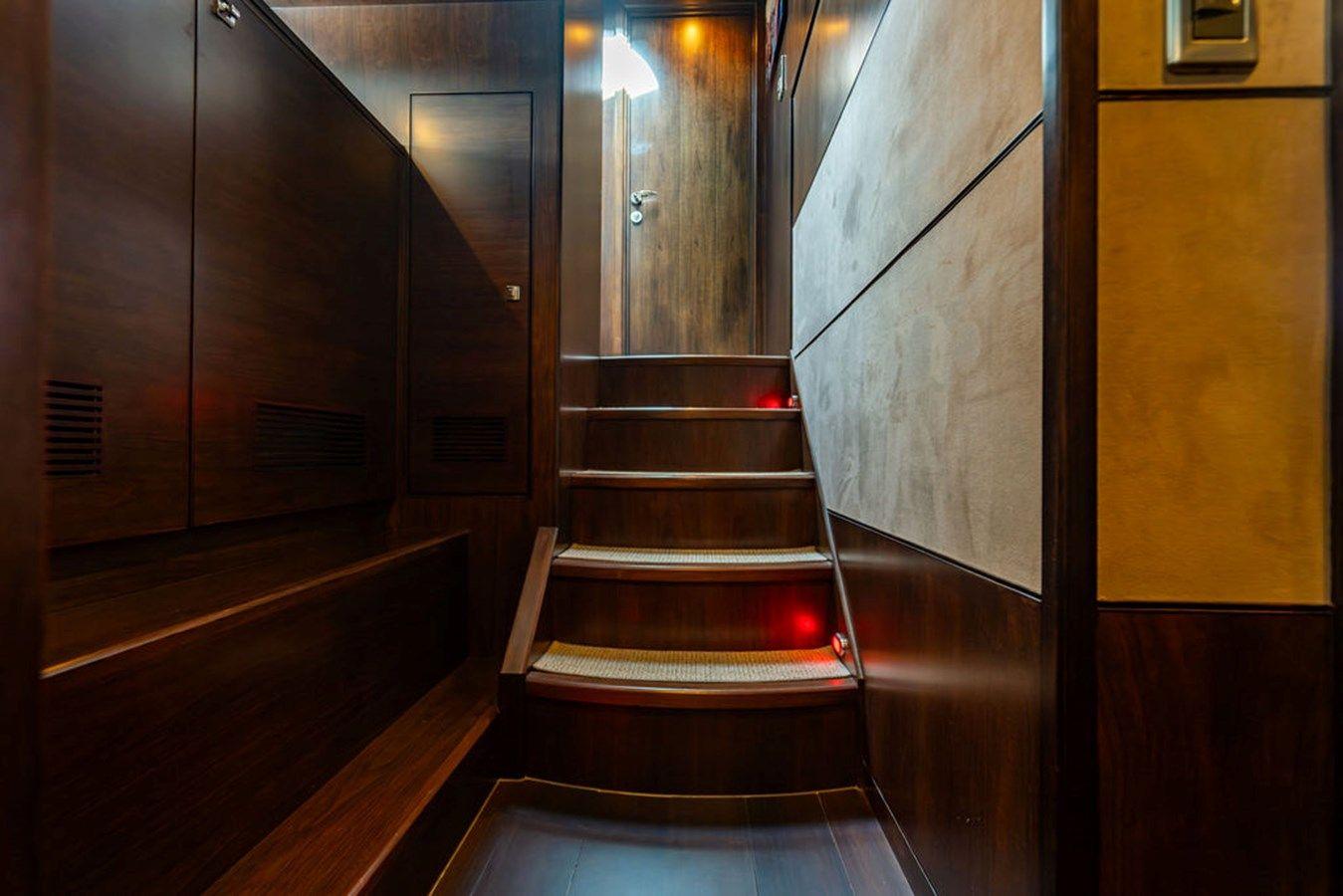 the best price on Veloce 73 Custom MY