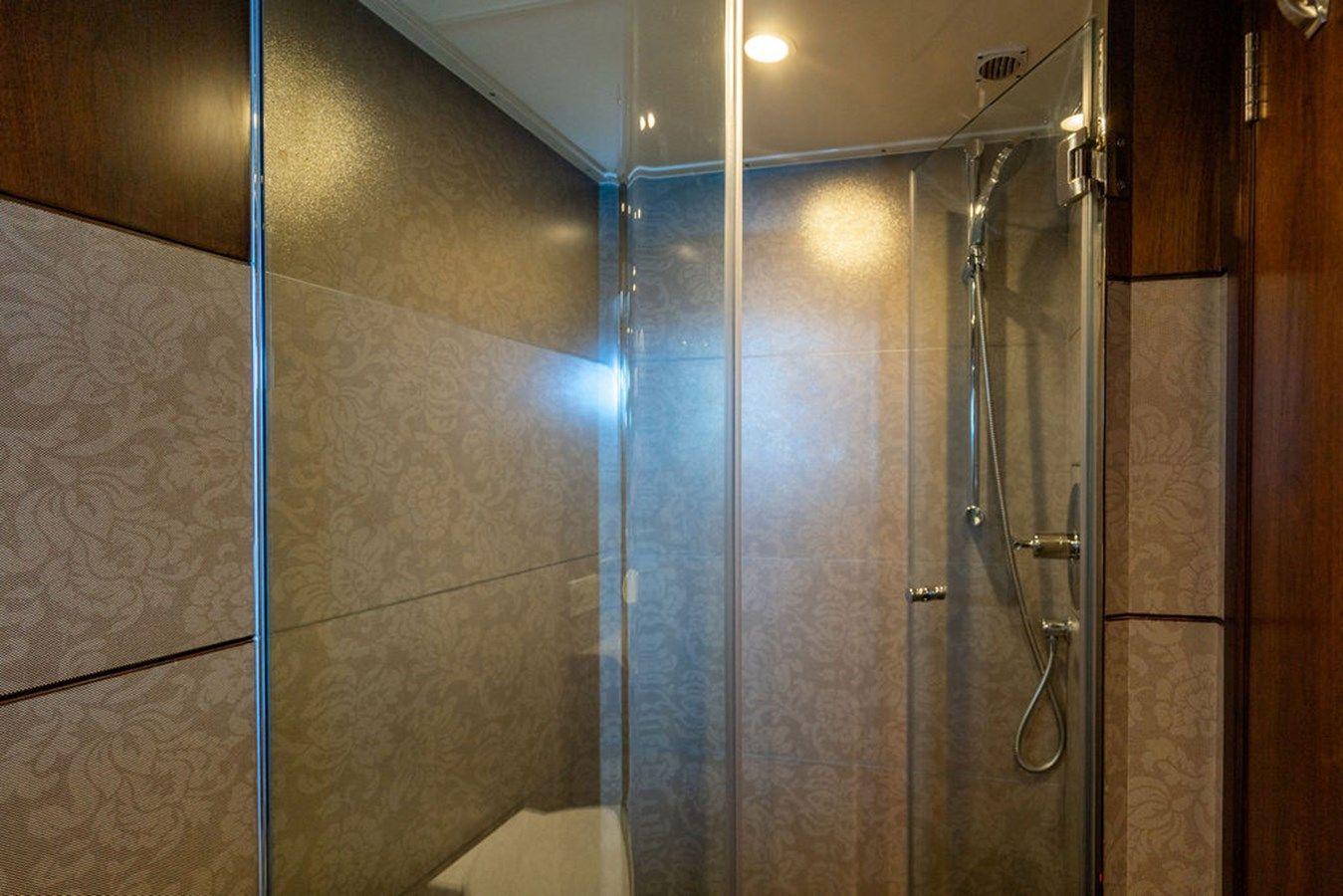 Buy a yacht Veloce 73